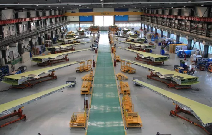 Hana ʻia ʻo Steel Structure Aircraft Manufacturing Workshop
